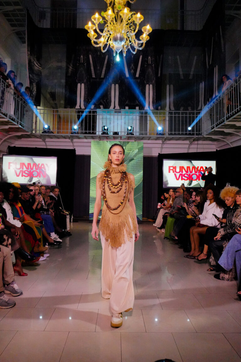 Runway Vision Paris reúne sete marcas brasileiras na França Runway Vision Paris 25 DSC07612