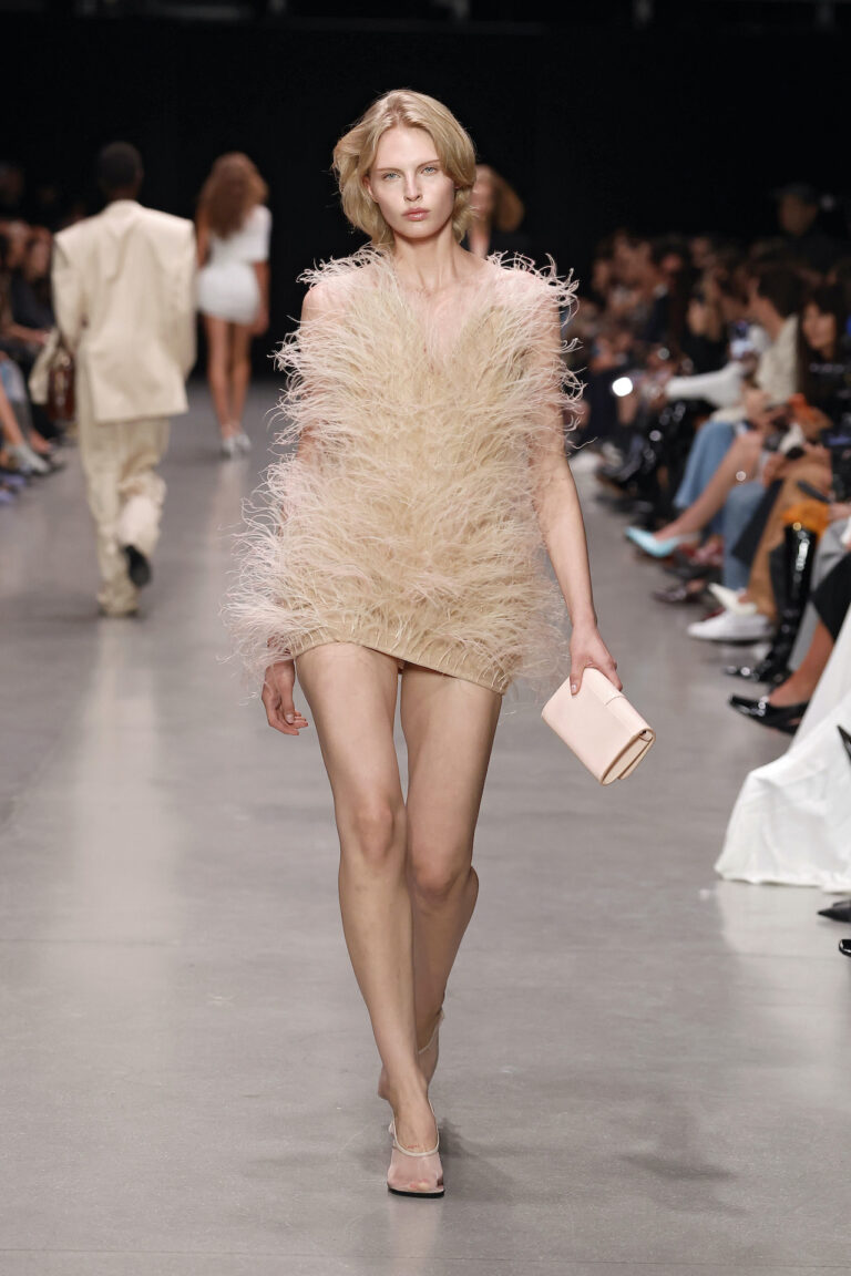 StellaMcCartneyVer26 GettyImages 2238391407