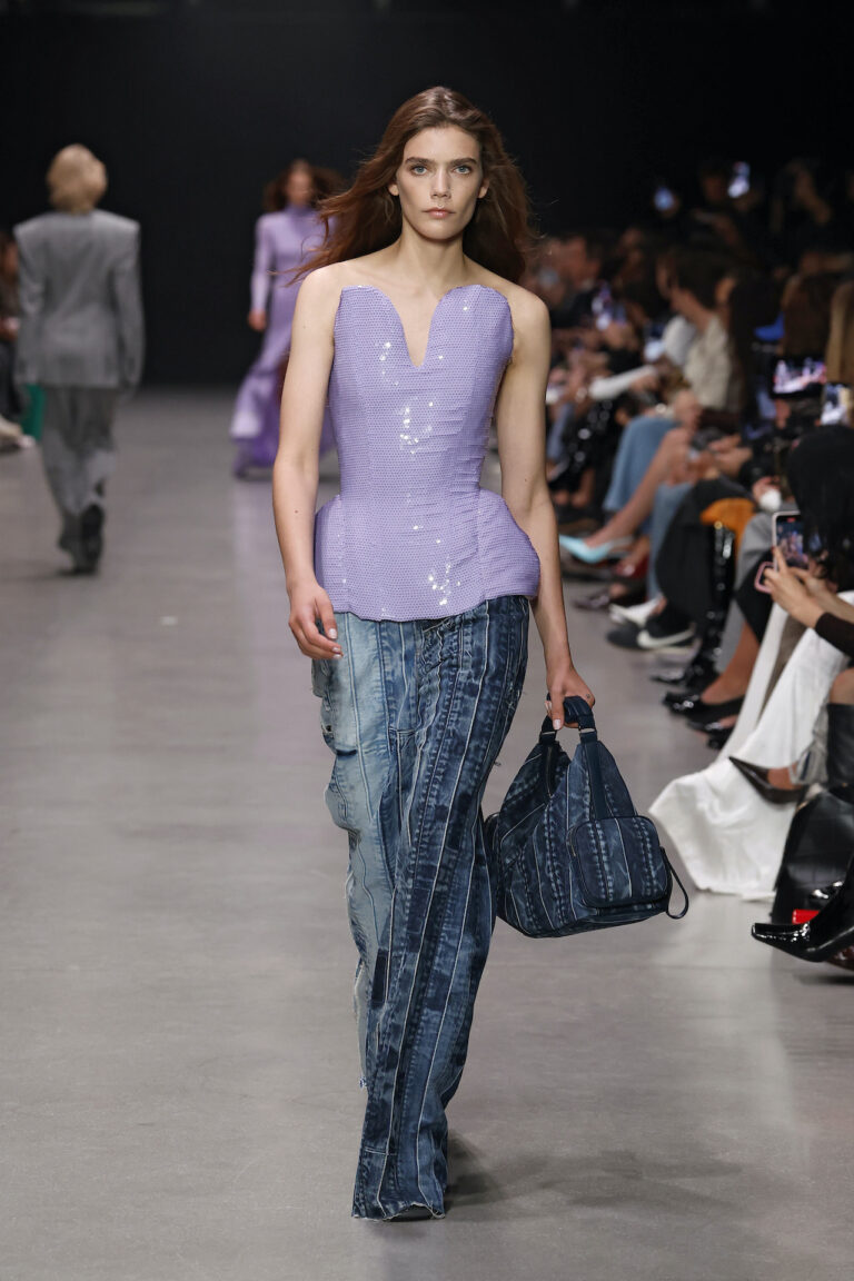 StellaMcCartneyVer26 GettyImages 2238391575