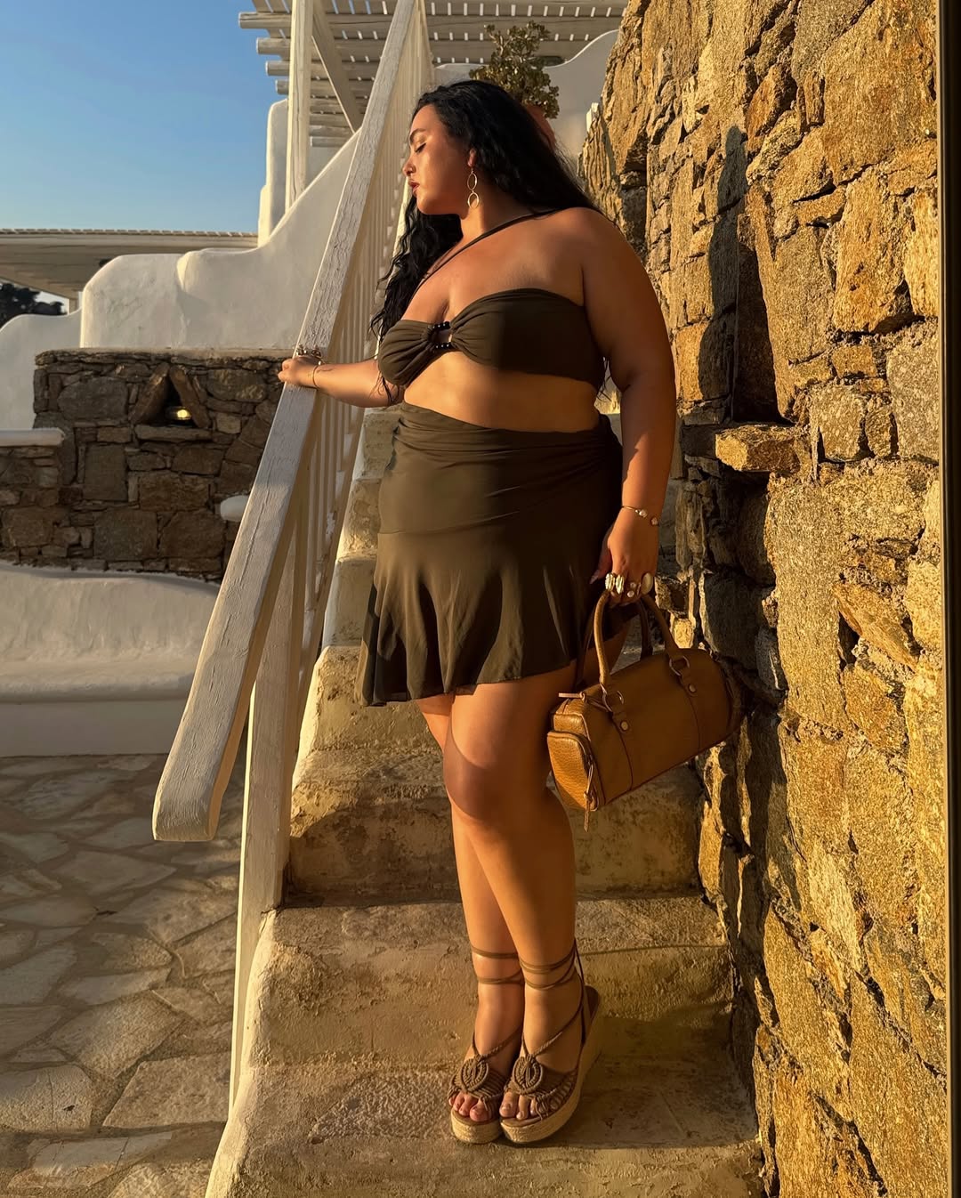 10 sandálias tendência que vão dominar o verão 2025 sandálias tendência