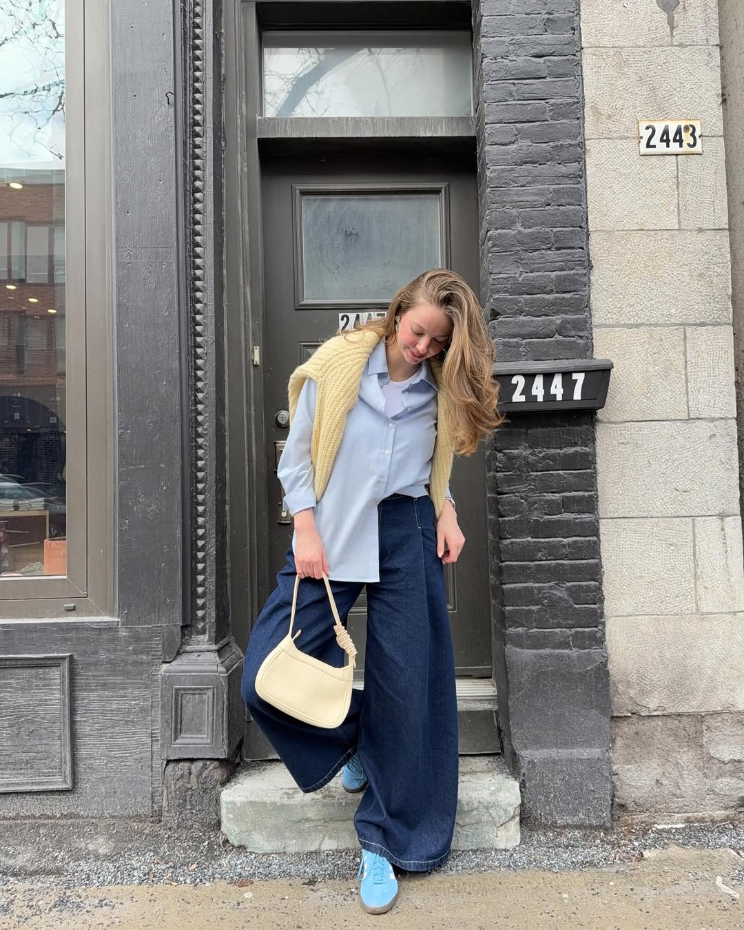 cores que combinam com amarelo manteiga