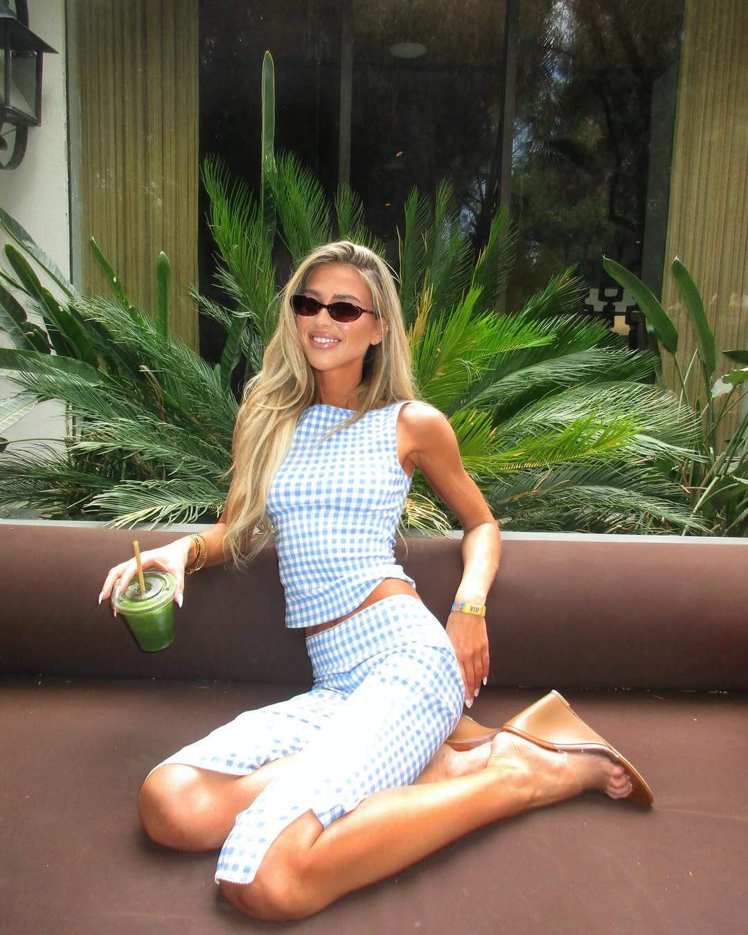 looks com salto anabela