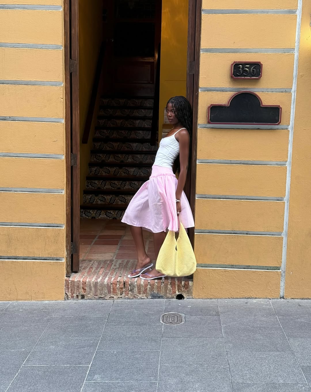 cores que combinam com amarelo manteiga