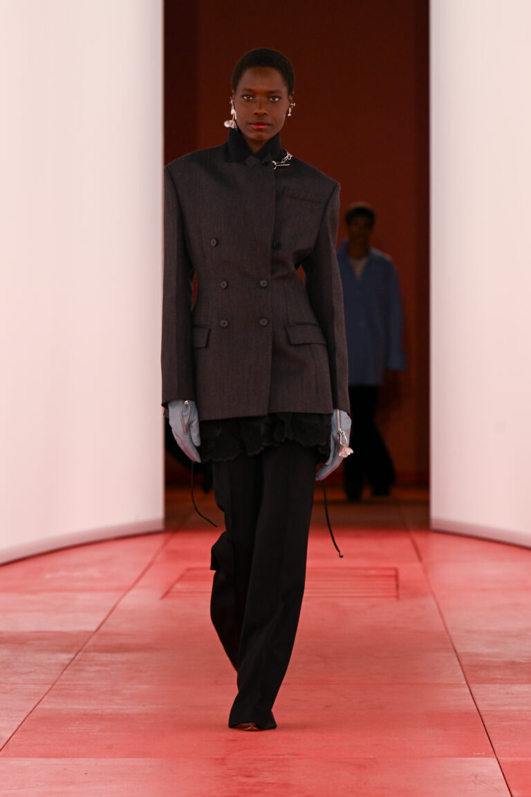 LFW: H&M, inverno 2025 LFW: H&M, inverno 2025