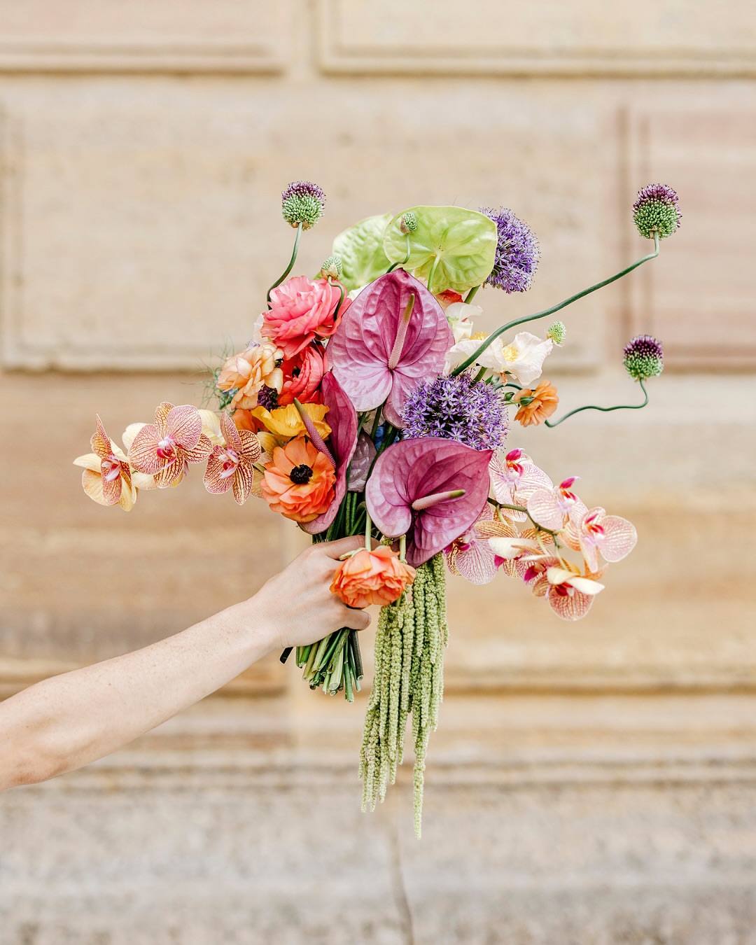 Très chic: 7 ideias de decoração para um casamento simples e elegante ideias de decoracao para um casamento simples SaveClip.App 513254794 18516190486038469 6245263909738943494 n