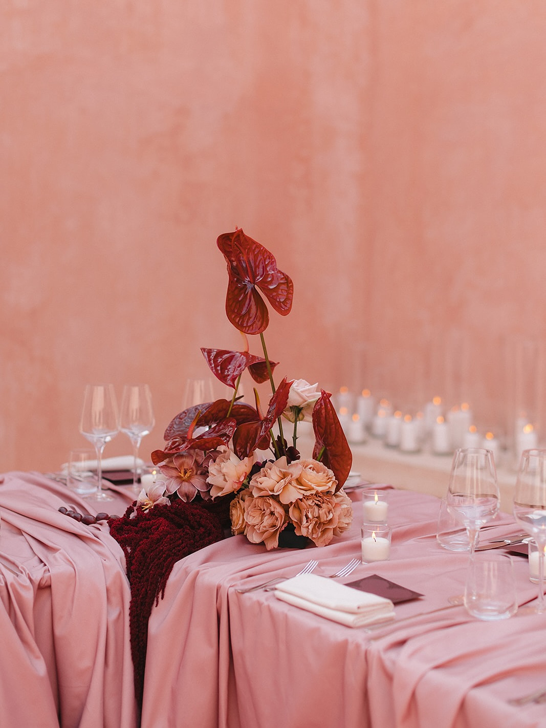 Très chic: 7 ideias de decoração para um casamento simples e elegante ideias de decoracao para um casamento simples SaveClip.App 529939054 18053131070529802 8684145028367509756 n
