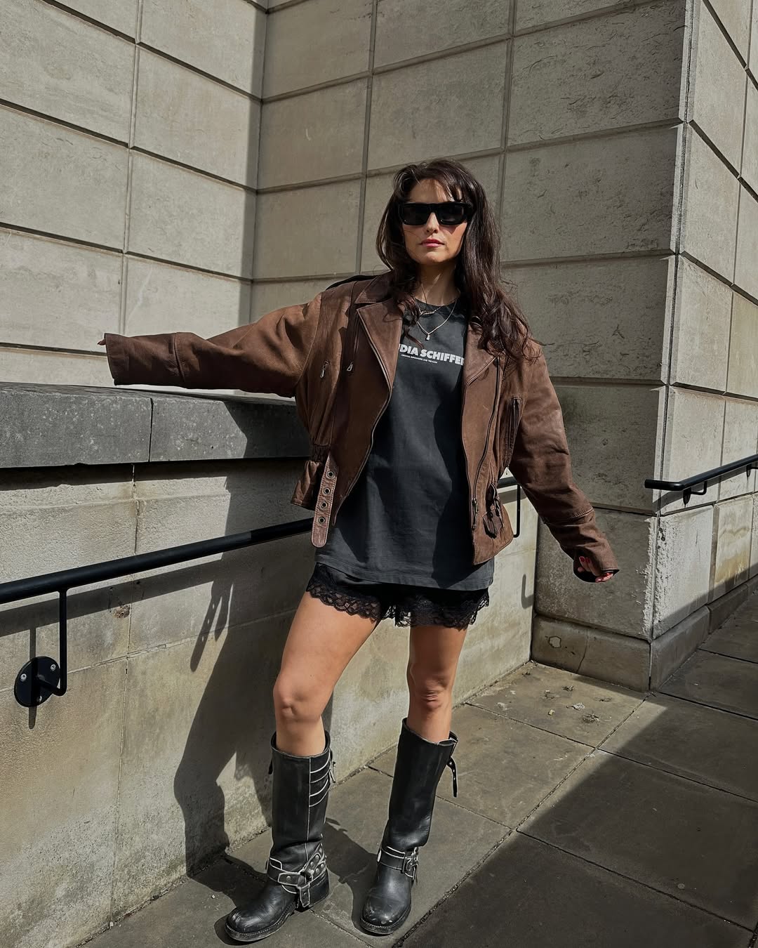 Trend alert: os looks com short de pijama são a nova obsessão das estilosas looks com short de pijama