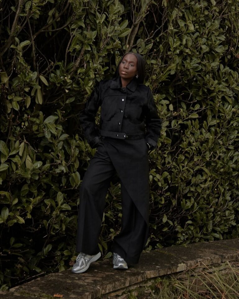 looks para o the town 2025