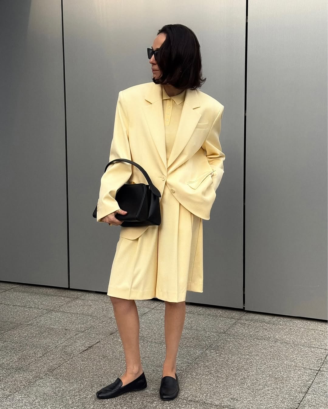 looks amarelo manteiga