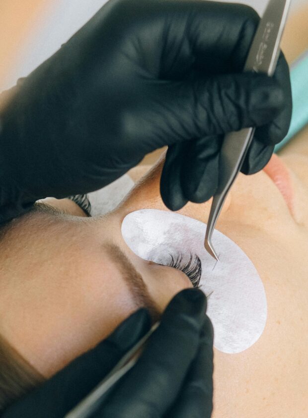 pexels n voitkevich 5128234