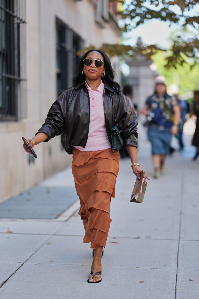 os looks do street style da nyfw vão inspirar seus looks de trabalho