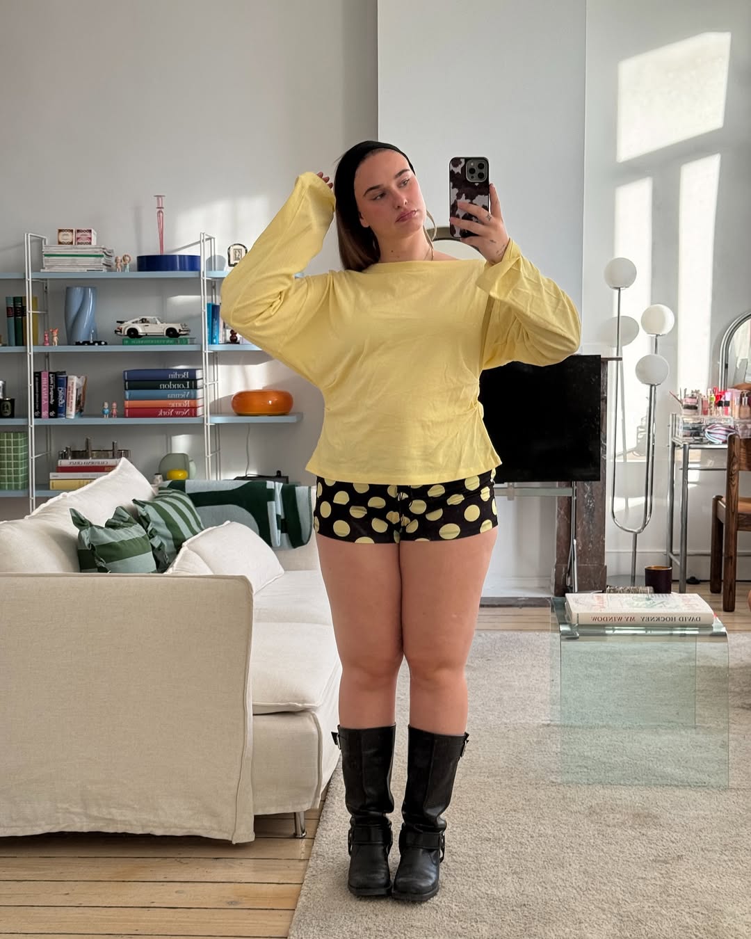 looks com poá coloridos