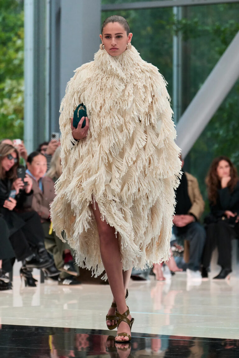 00032 alaia spring 2026 ready to wear credit brand