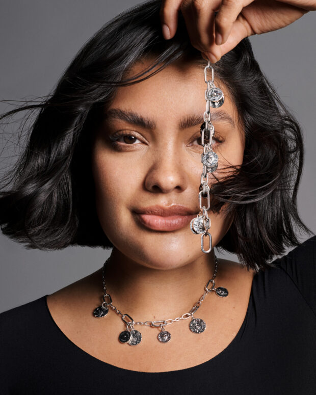 Pandora lança nova linha de joias Pandora