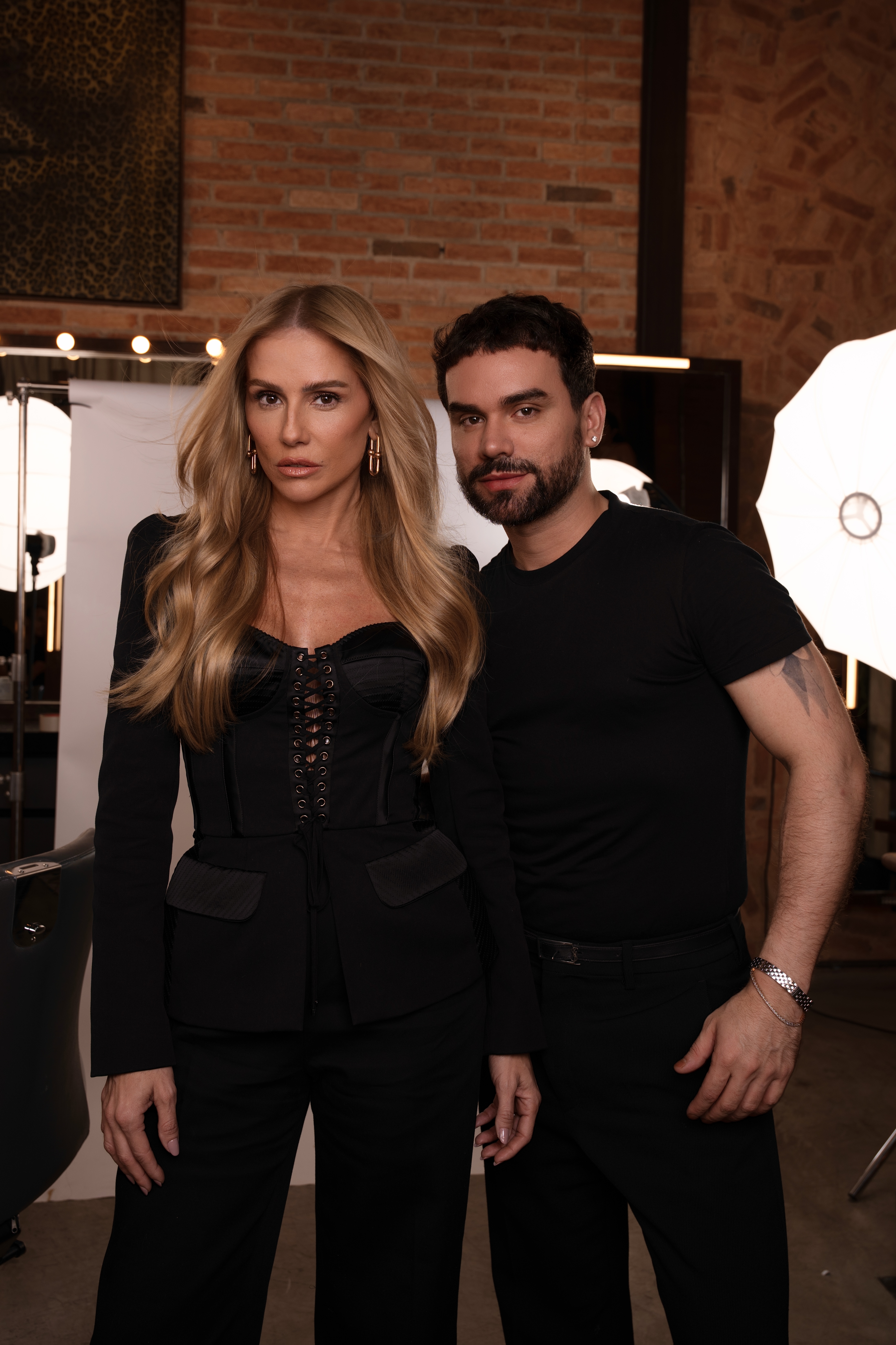 Com L’Oréal Professionnel, Deborah Secco revela novo visual 3