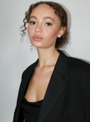 penteados fáceis para cabelos cacheados