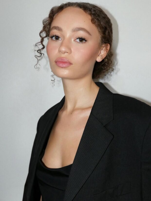 6 ideias de penteados fáceis para cabelos cacheados penteados fáceis para cabelos cacheados