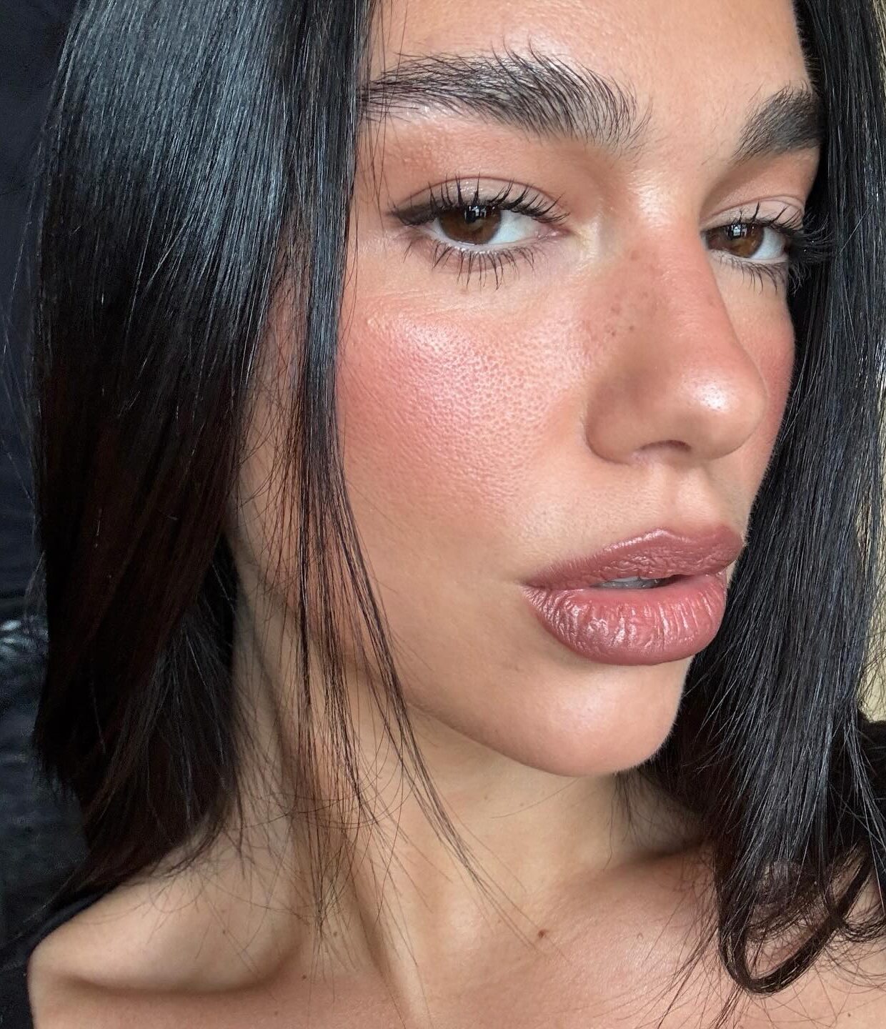 552970963 18553777015043196 2790