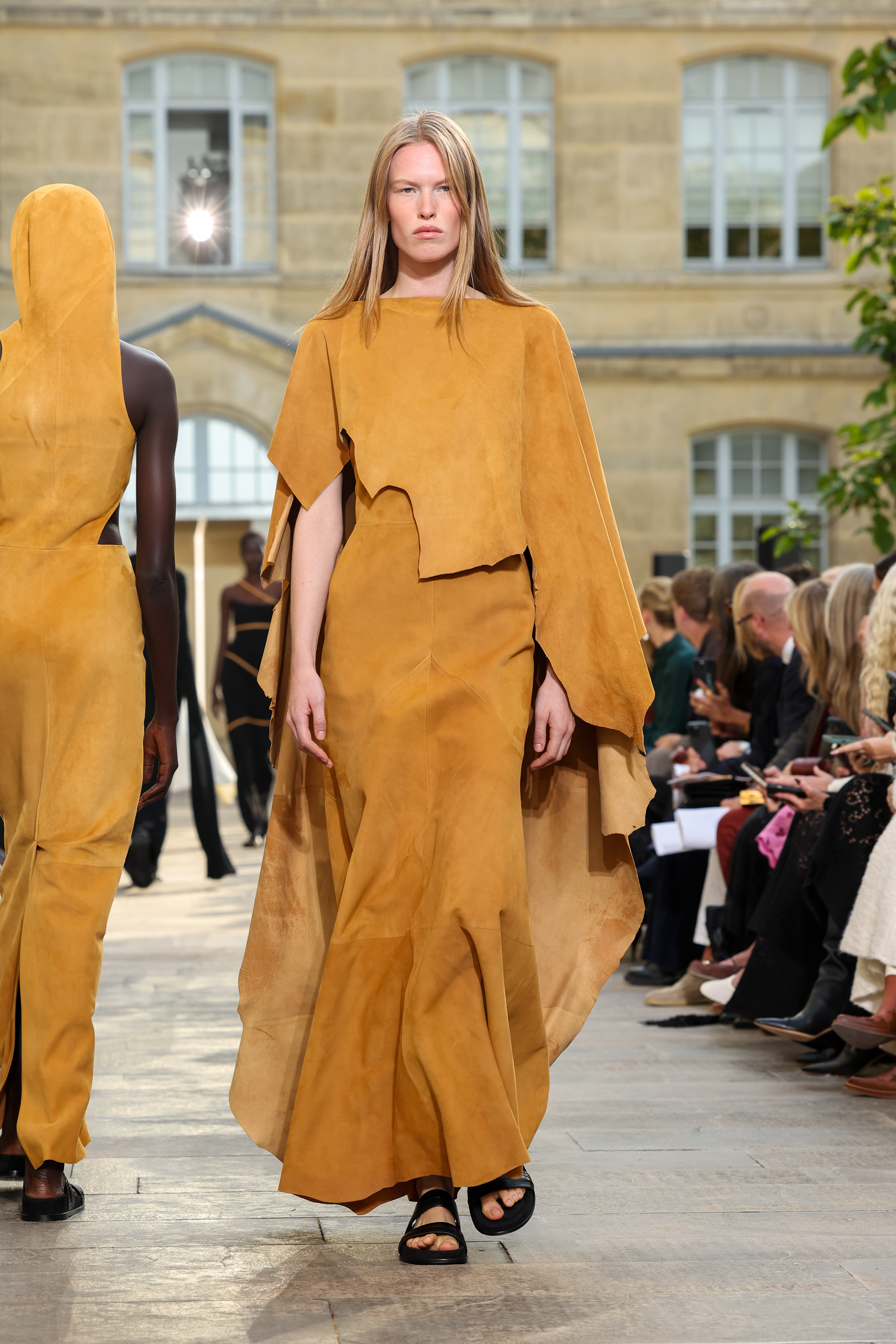 Gabriela Hearst, verão 2026.