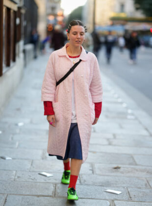 Street Style - Paris Fashion Week - Womenswear Spring Summer 2026 - Day Two