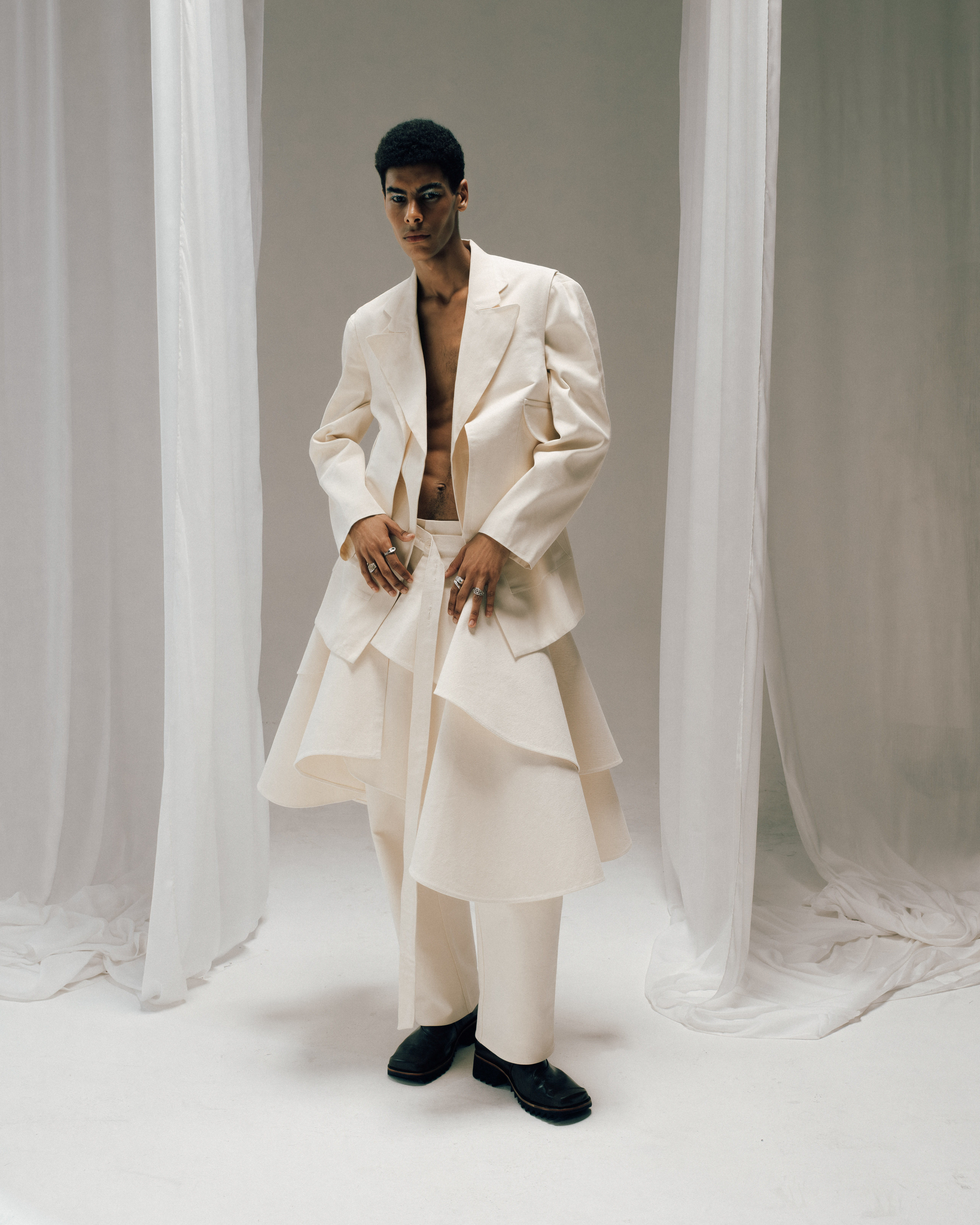 J.Boggo+ celebra 10 anos de moda com coleção e fashion film Coleção Oxímoro da J.Boggo+, de Jay Boggo