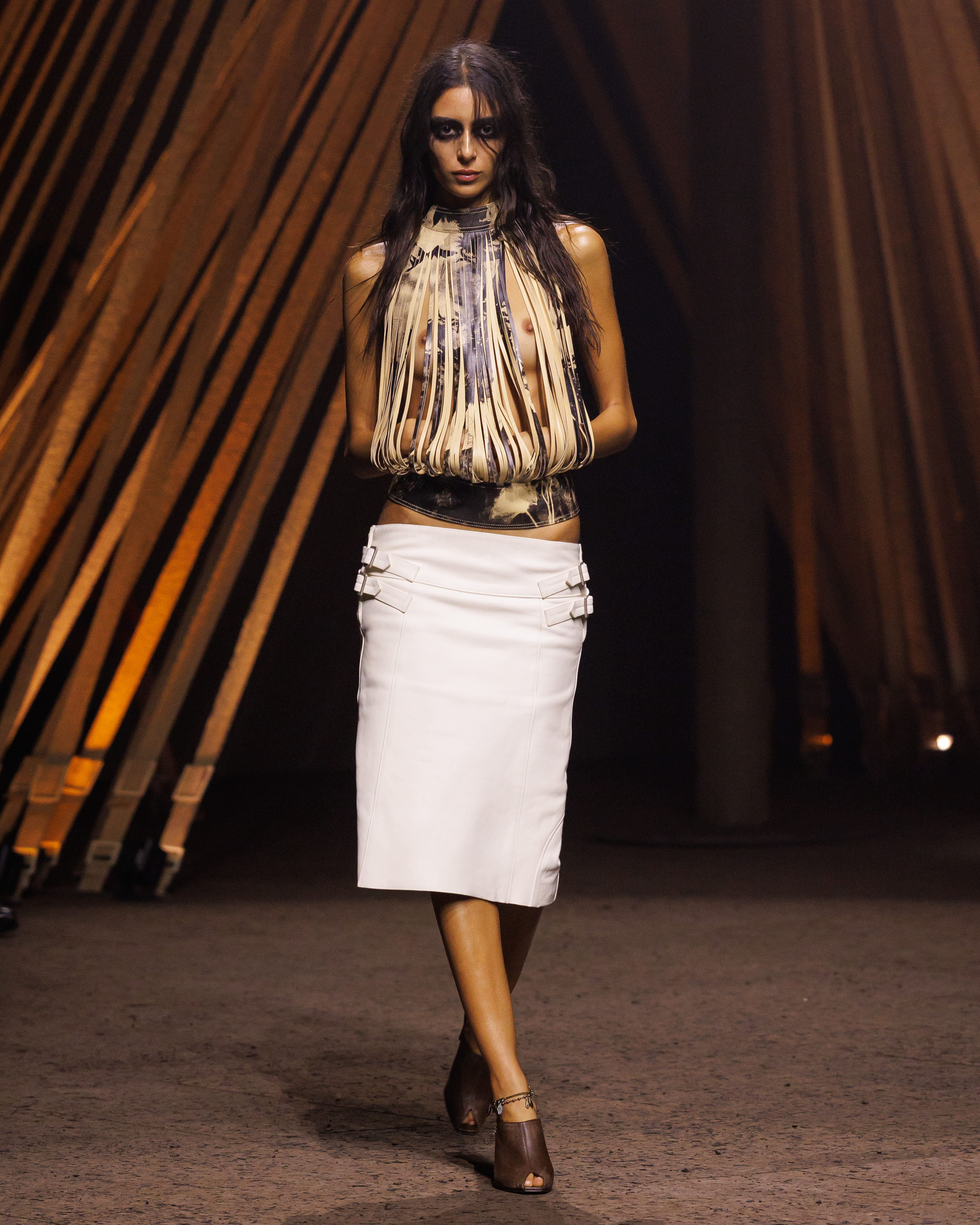 Alexander McQueen, verão 2026.