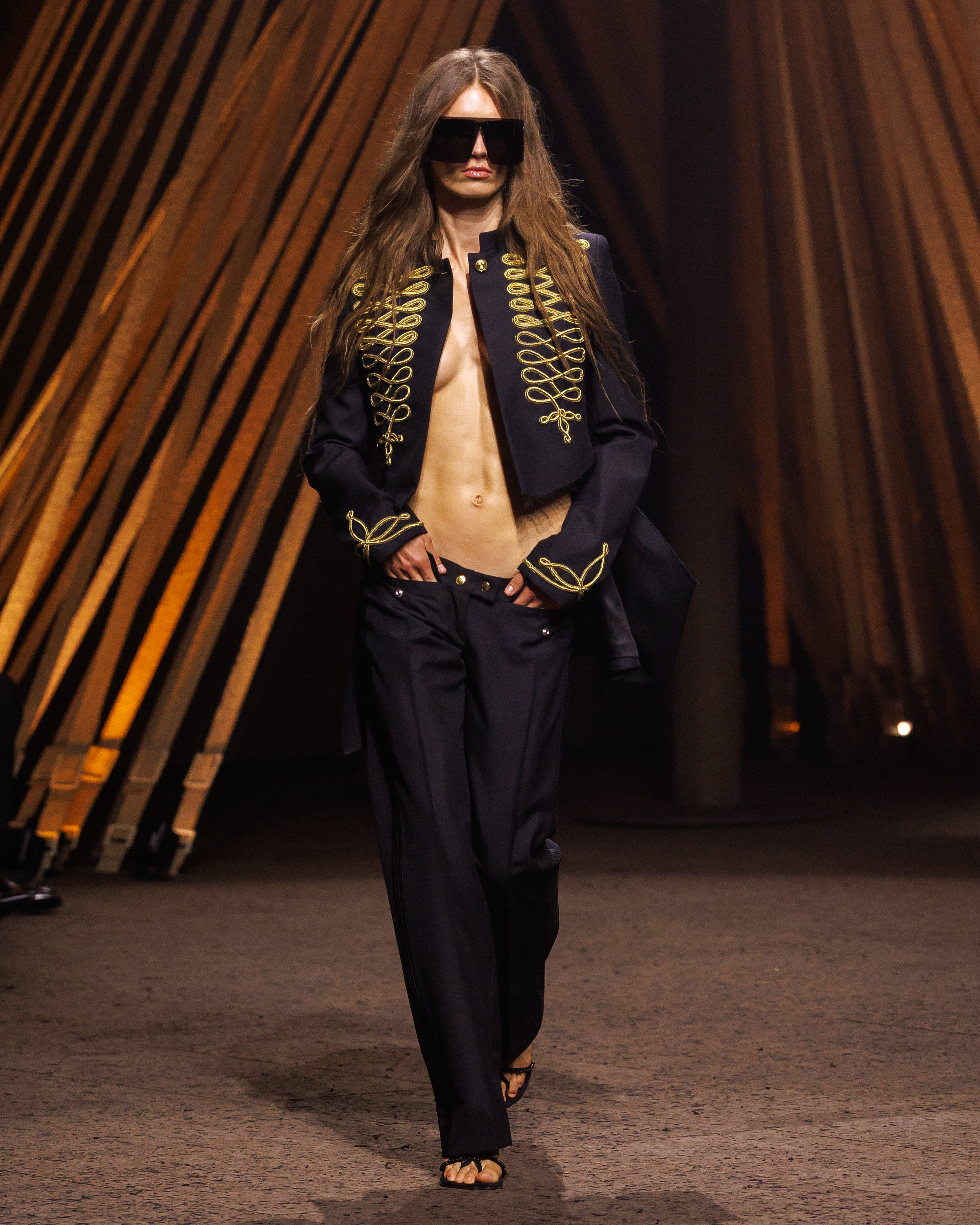 Alexander McQueen, verão 2026.