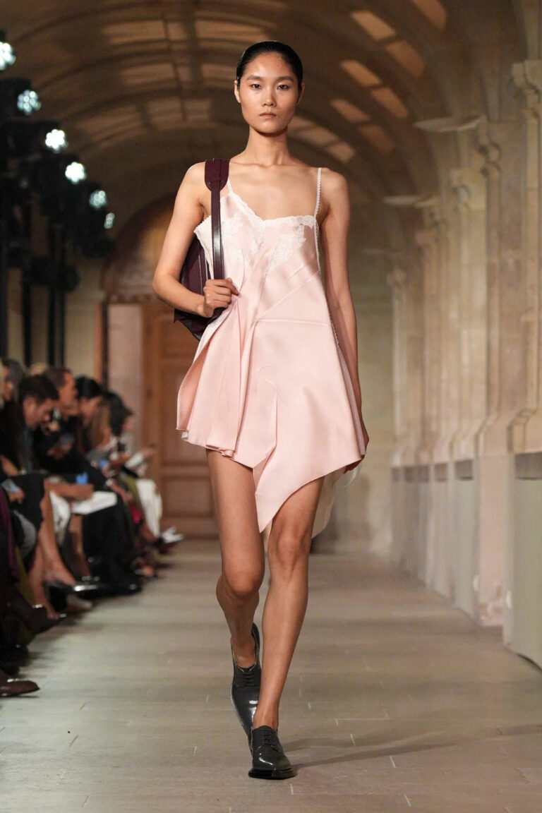 VictoriaBeckham SS26 VB14