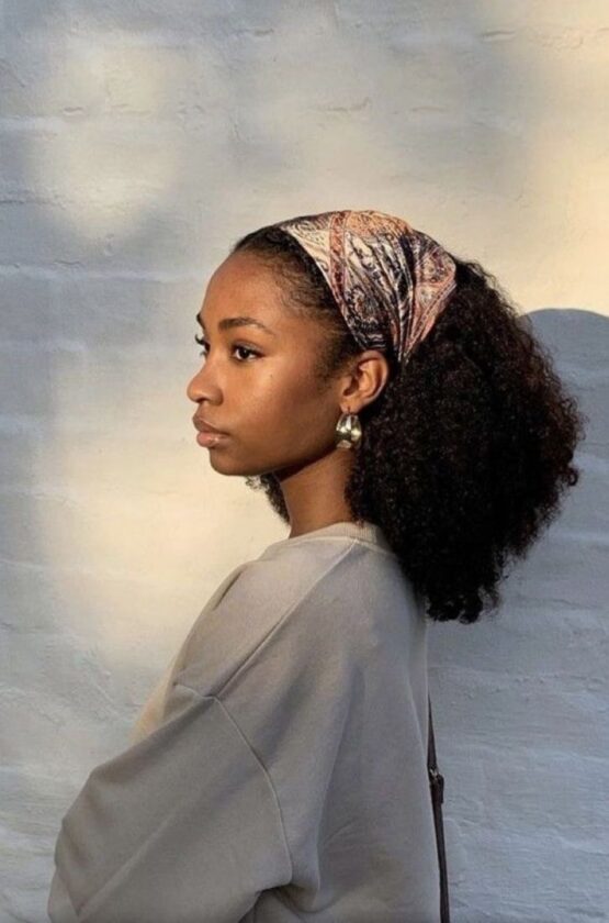 14 penteados fáceis para cabelos crespos que valorizam sua textura natural penteados fáceis para cabelos crespos