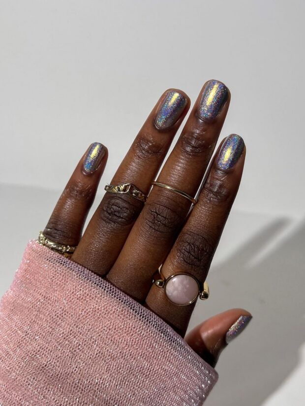 Alerta tendência: os esmaltes holográficos estão de volta! esmaltes holográficos