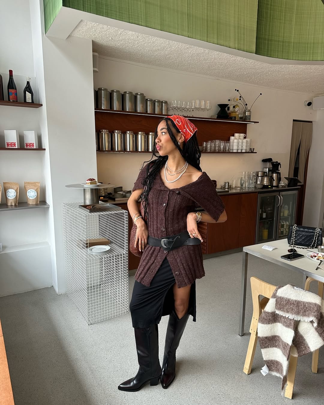 Como incorporar looks com lenço na cabeça de forma estilosa e atual looks com lenço na cabeça