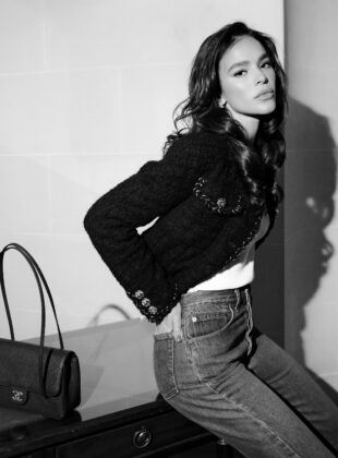 bruna marquezine marca presença no desfile de verão 2026 da chanel