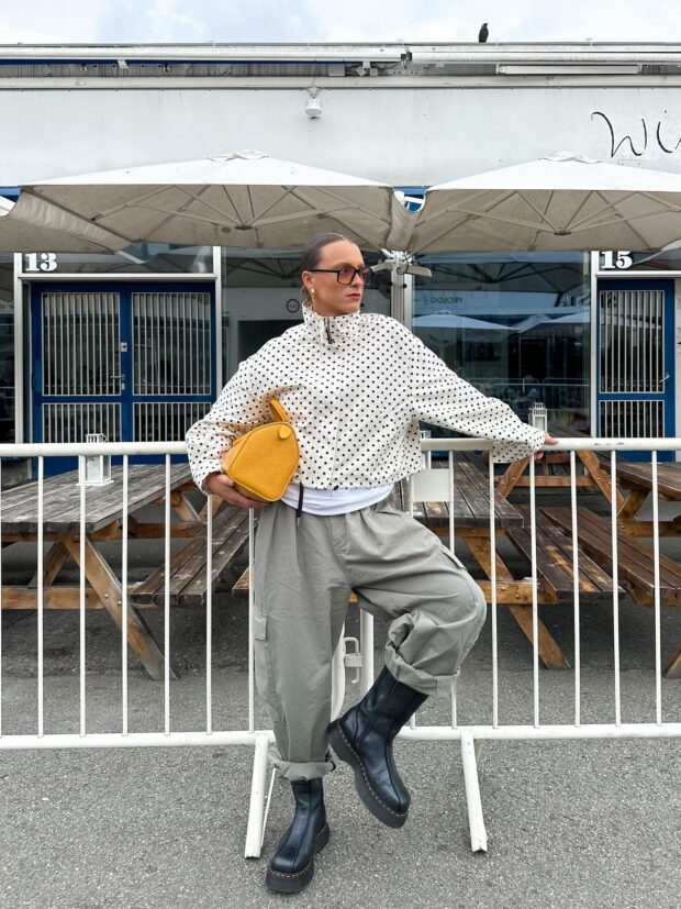 looks com calça cargo feminina 3