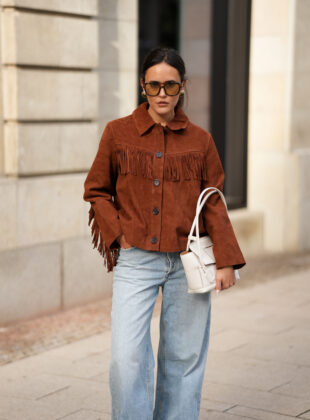 looks com jaqueta caramelo