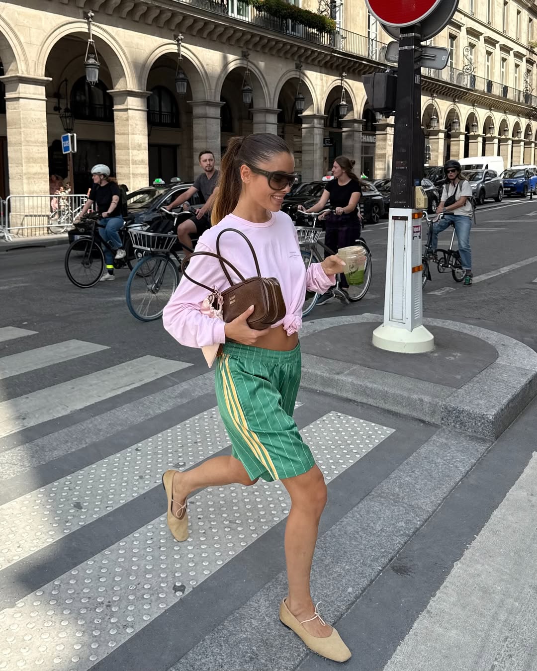 looks com shorts esportivos