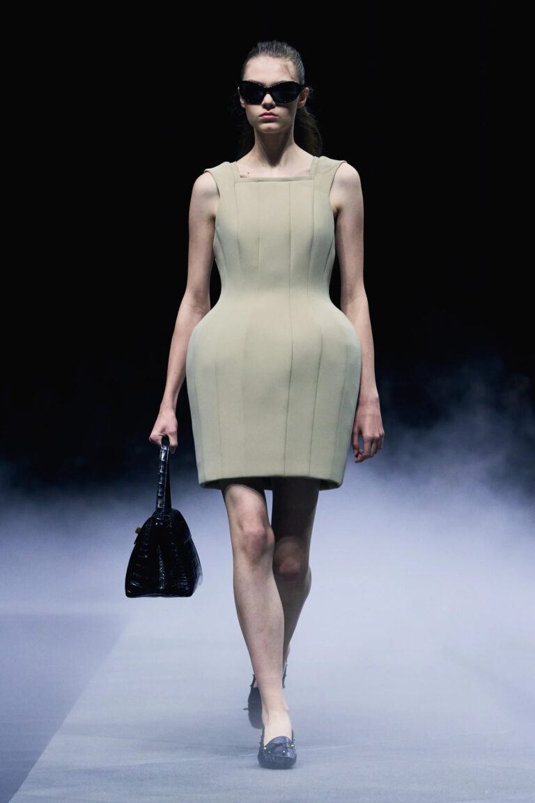 tendencias de verao 2026 00025 khaite spring 2026 ready to wear credit brand