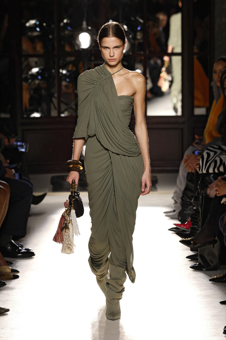 tendencias de verao 2026 Balmain GettyImages 2238625861