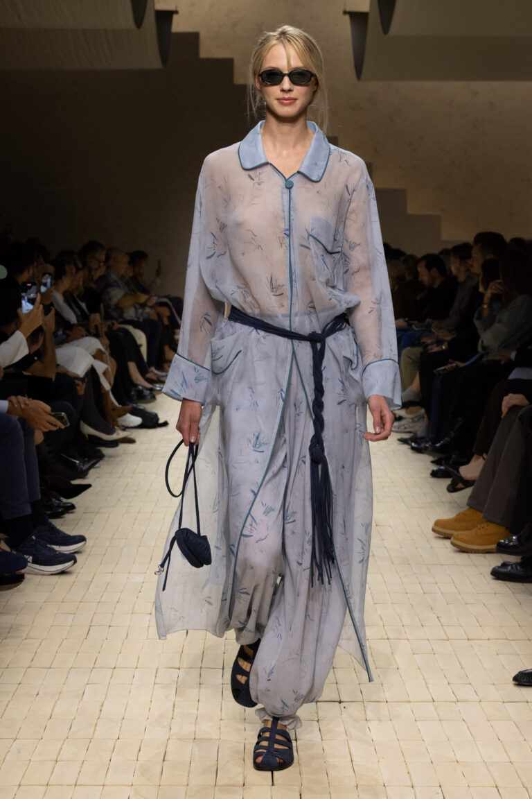 tendencias de verao 2026 Emporio Armani EAW SS26 8