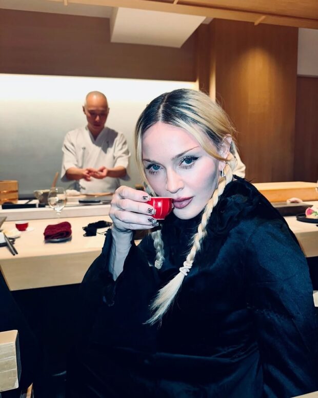 As unhas quadradas curtas estão mais em alta do que nunca unhas quadradas curtas