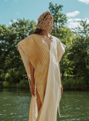 @sioduhistudio no @bcftomorrow 🌱re weaving AMAZONIA 💚 em Londres Inglaterra 🇬🇧🇧🇷Descric