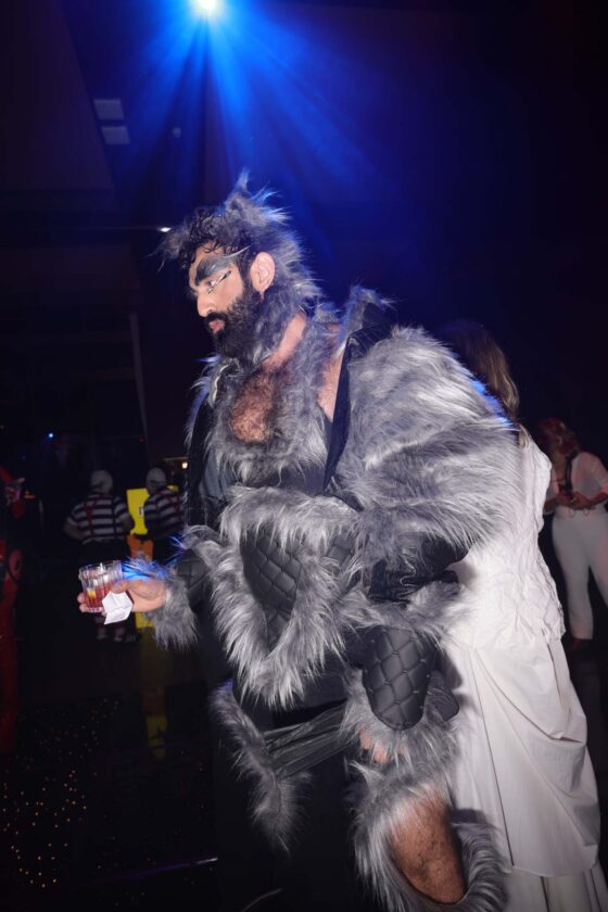 ELLEoween solta os monstros na pista AND 0234