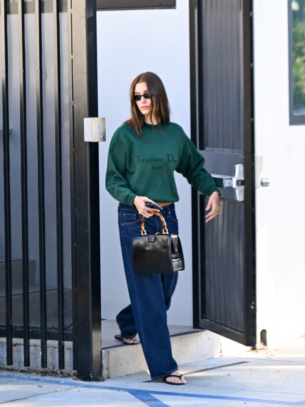 chinelo de dedo em looks