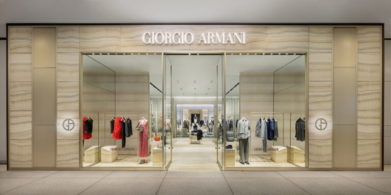 Giorgio Armani reinaugura loja no Shopping Cidade Jardim Giorgio Armani