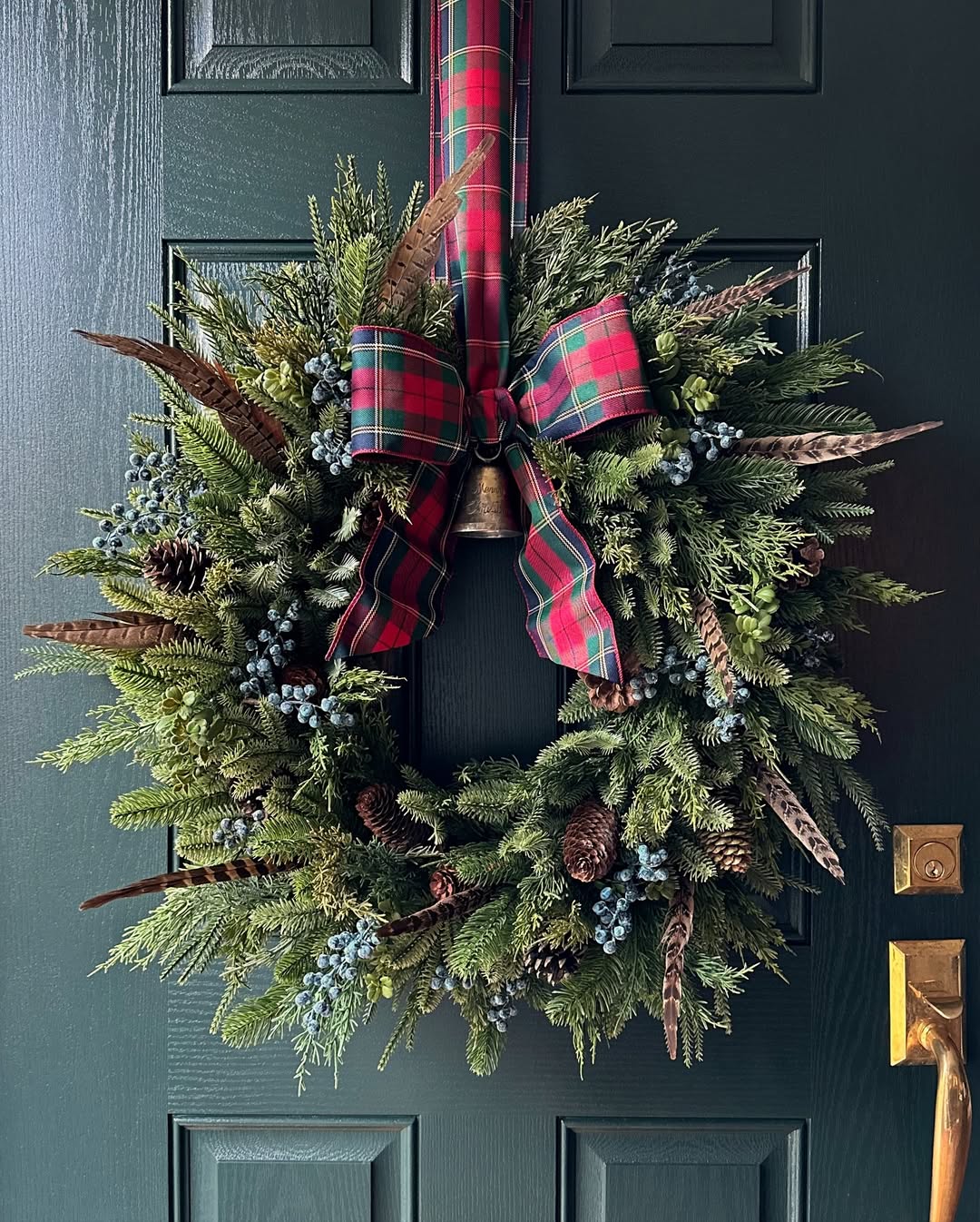 decoracao de natal SaveClip.App 569061942 18297873541250017 3031179840483621344 n