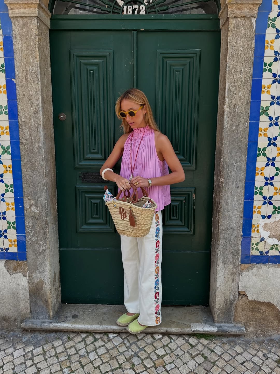 A bolsa de palha é o item de verão obrigatório das estilosas bolsa de palha