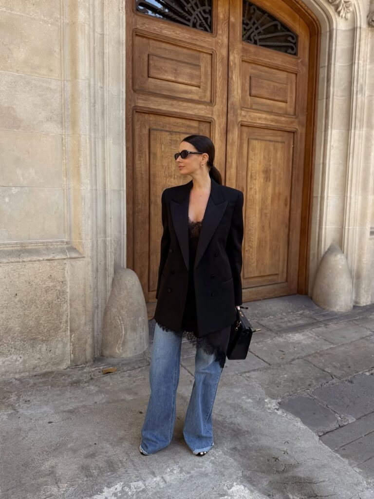 looks com calça jeans e blazer para usar no trabalho