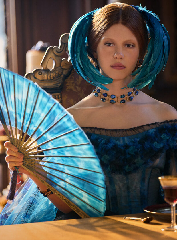 Mia Goth em Frankenstein