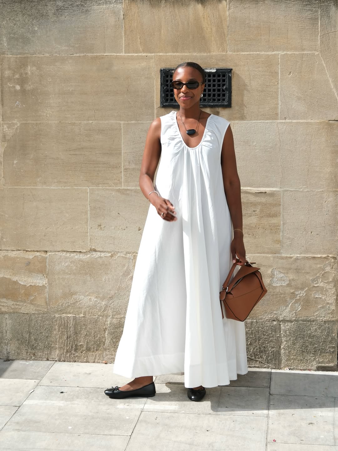 Vestidos versáteis que vão do trabalho ao lazer e garantem um espaço cativo no guarda-roupa vestidos versáteis