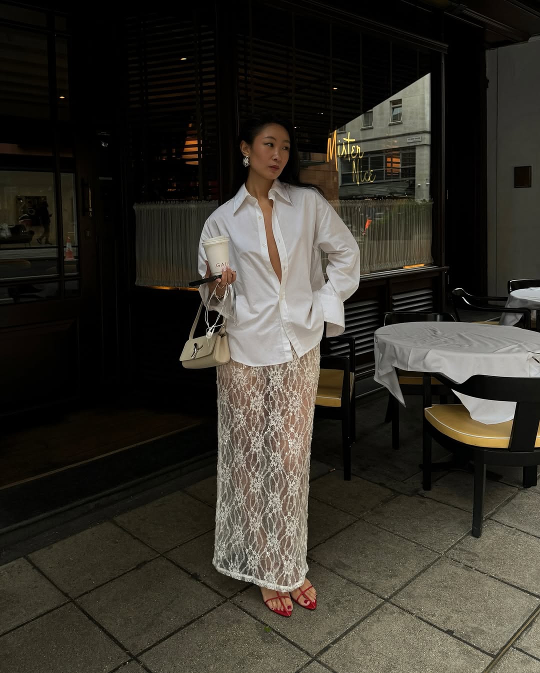 6 maneiras de usar camisa branca em produções zero óbvias looks com camisa branca