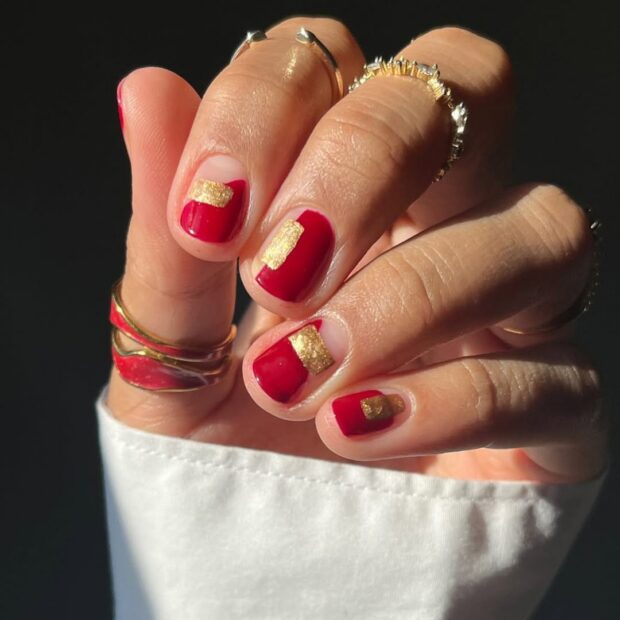 Unhas decoradas vermelho com dourado: 8 inspirações para o Natal unhas decoradas vermelho com dourado